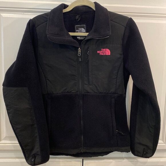 The North Face Breast Cancer Awareness Denali Polartec Jacket. Size Small - Picture 1 of 10